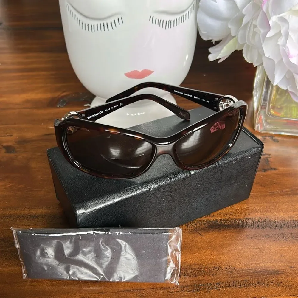 iffany Sunglasses TF4003B Color 80153G Dark Havana Never used vintage